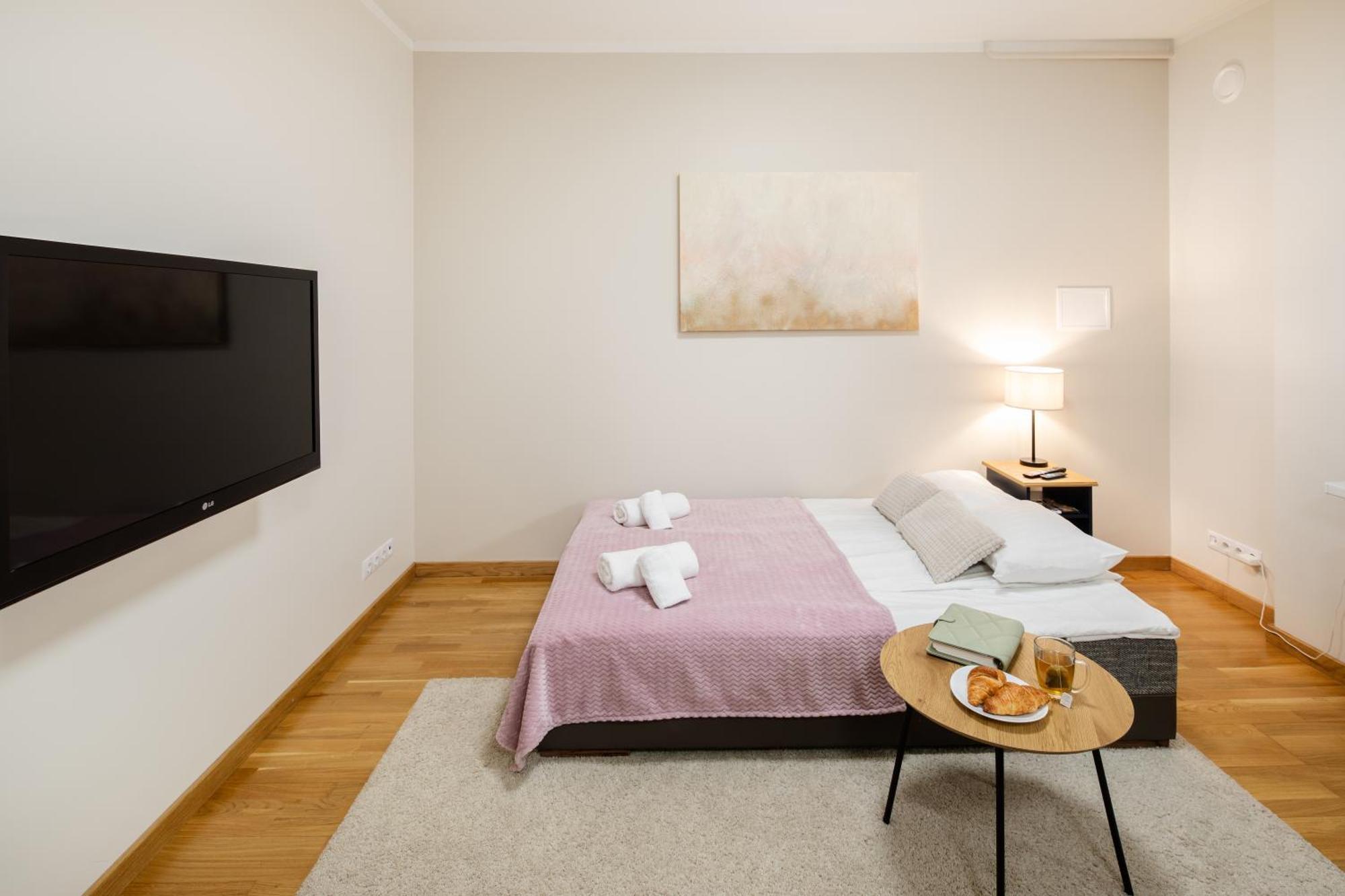 Riga Embassy Center Apartment With Parking Zewnętrze zdjęcie