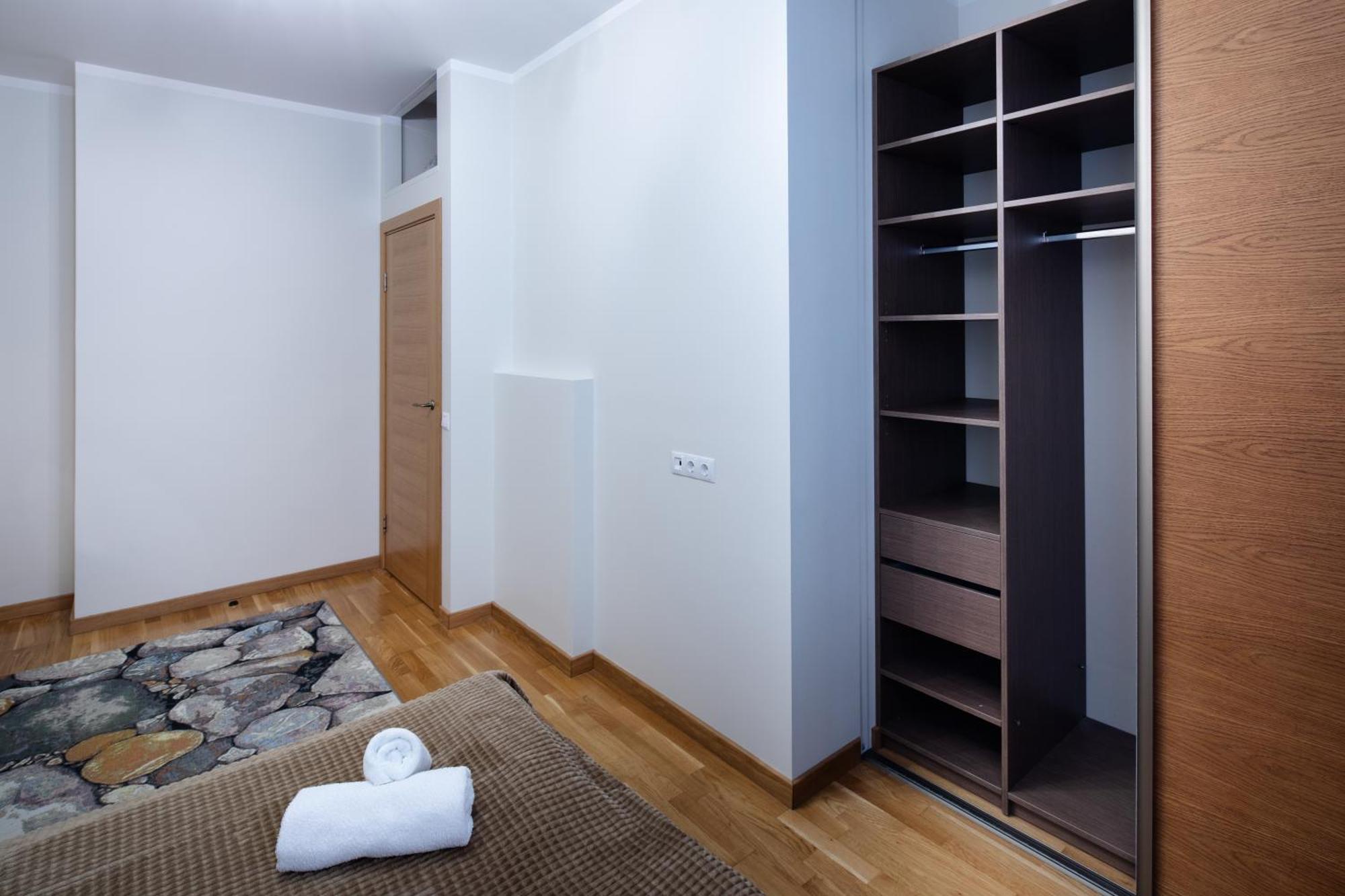 Riga Embassy Center Apartment With Parking Zewnętrze zdjęcie